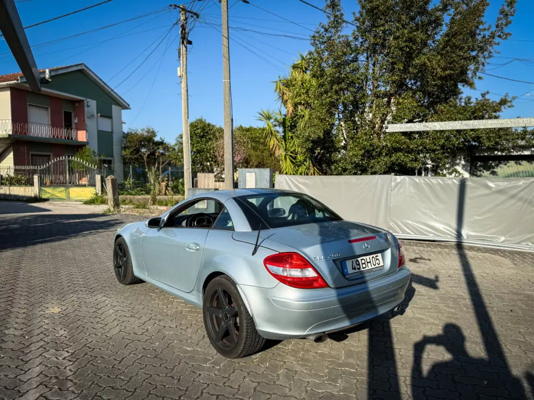 Mercedes-Benz SLK 200 2004 - 13700 EUR, 101311 km - AUTO.MOTO.pt - 101311km - foto 8 de 10