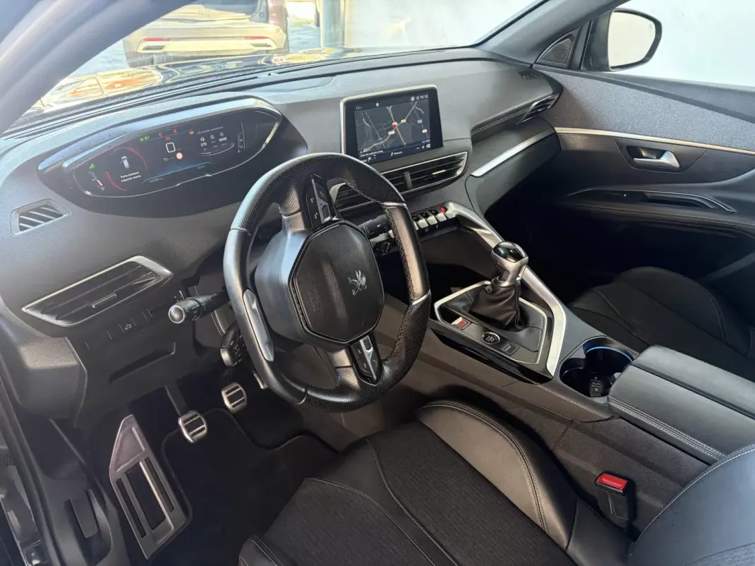 Peugeot 3008 2019 - 17990 EUR, 104352 km - AUTO.MOTO.pt - 104352km - foto 7 de 12