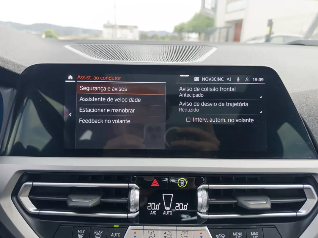 BMW 320 2022 - 29990 EUR, 150000 km - AUTO.MOTO.pt - 150000km - foto 39 de 49