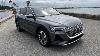 Audi e-tron Sportback 2020 - 35000 EUR, 58000 km - AUTO.MOTO.pt - 58000km - foto 2 de 19