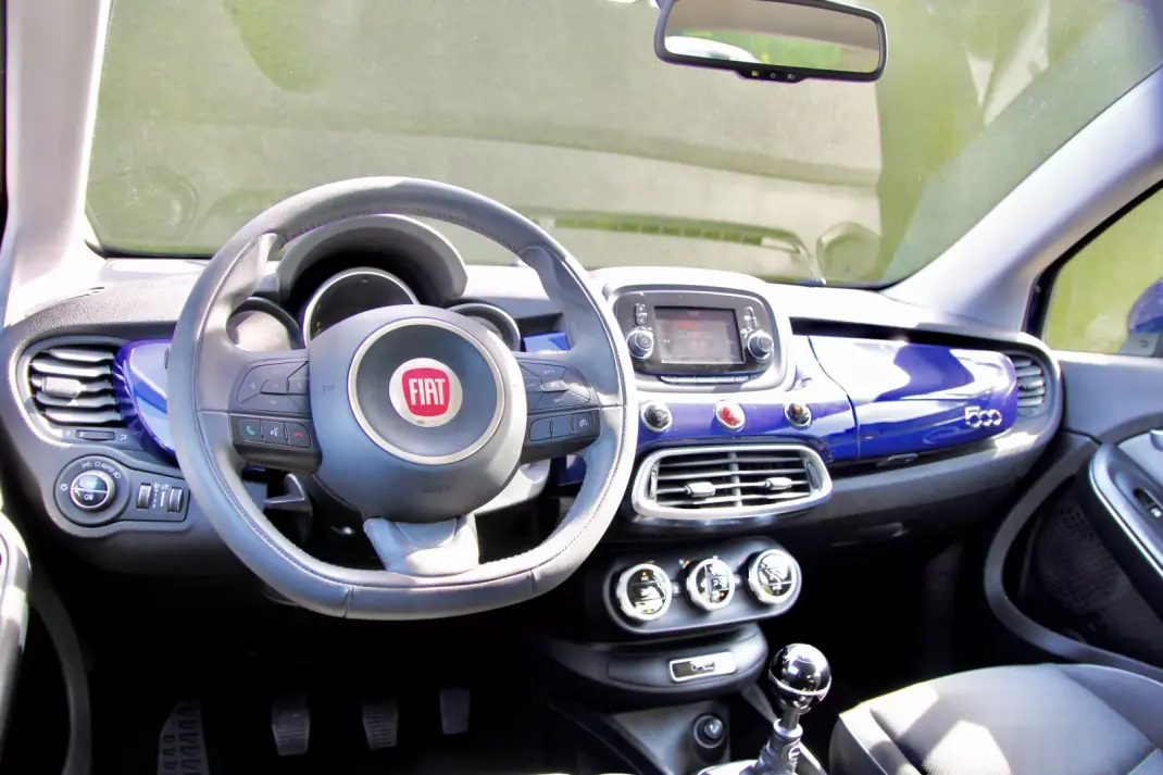 Fiat 500X 2016 - 11950 EUR, 140000 km - AUTO.MOTO.pt - 140000km - foto 20 de 33