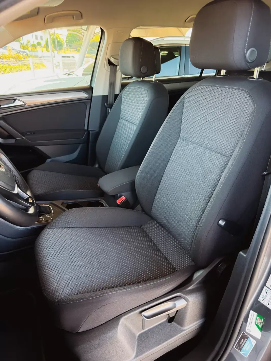 Volkswagen Tiguan Allspace 2020 - 22500 EUR, 178899 km - 178899km - foto 14 de 25
