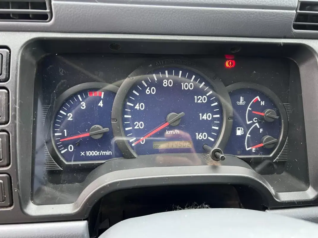 Mitsubishi Canter 3 C 15 2008 - 18500 EUR, 114000 km - AUTO.MOTO.pt - 114000km - foto 9 de 12