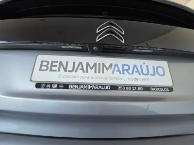 Citroën e-C4 2022 — foto 6 de 15