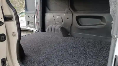 Nissan NV300 2020 - 20900 EUR, 99900 km - AUTO.MOTO.pt - 99900km - foto 13 de 32