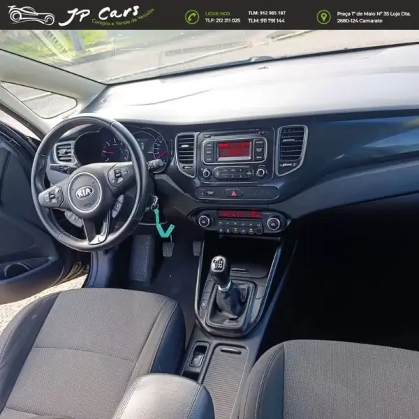 Kia Carens 2016 - 14750 EUR, 129200 km - AUTO.MOTO.pt - 129200km - foto 7 de 23