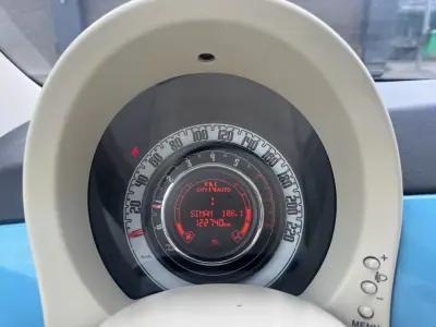 Fiat 500 2013 - 8990 EUR, 122000 km - AUTO.MOTO.pt - 122000km - foto 5 de 6