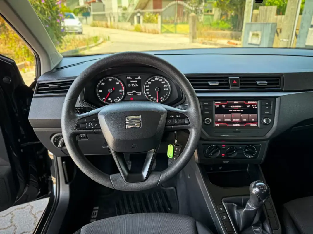 SEAT Ibiza 2019 - 13990 EUR, 132000 km - AUTO.MOTO.pt - 132000km - foto 6 de 12