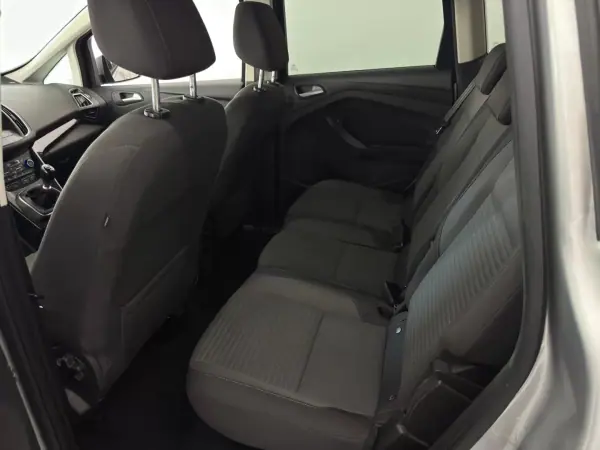 Ford C-Max 2015 - 12990 EUR, 69603 km - AUTO.MOTO.pt - 69603km - foto 23 de 32