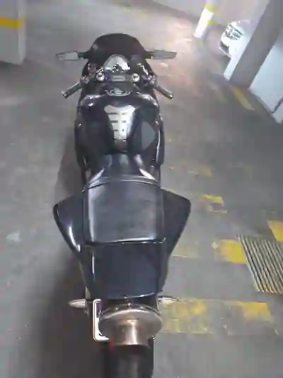 Honda CBR 1000RR 2004 - 7500 EUR, 66693 km - foto 4 de 9