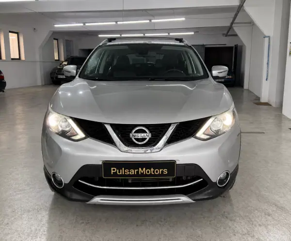 Nissan Qashqai 2014 - 13900 EUR, 179252 km - AUTO.MOTO.pt - 179252km - foto 2 de 10