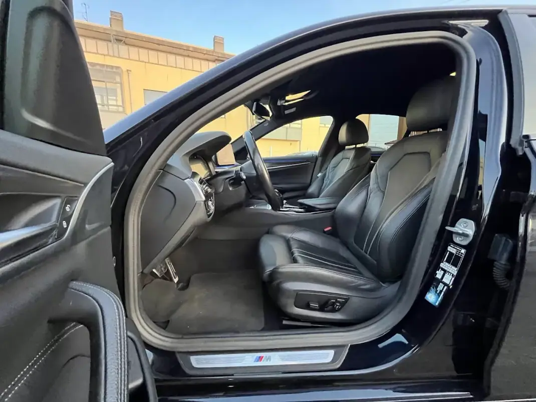 BMW 520 2022 - 33950 EUR, 124000 km - AUTO.MOTO.pt - 124000km - foto 23 de 45