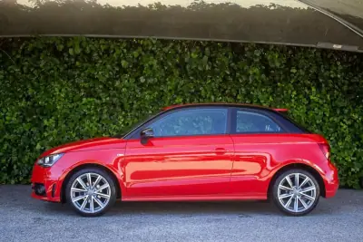 Audi A1 2014 - 12900 EUR, 154000 km - AUTO.MOTO.pt - 154000km - foto 7 de 16