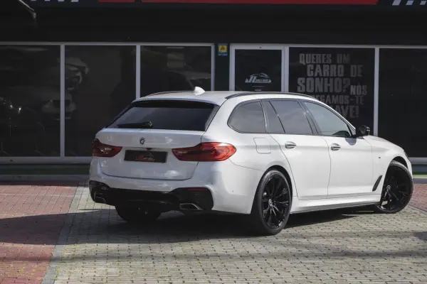 BMW 520 2018 - 29990 EUR, 144060 km - AUTO.MOTO.pt - 144060km - foto 33 de 41