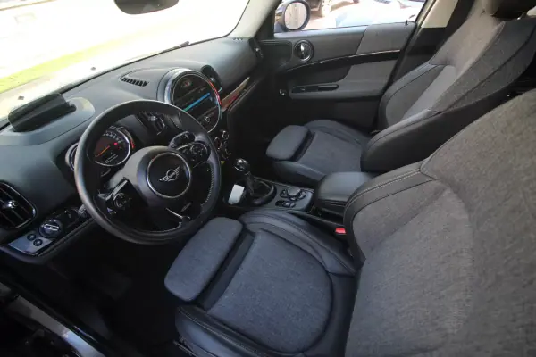 MINI Countryman 2018 - 17990 EUR, 177000 km - 177000km - foto 13 de 31