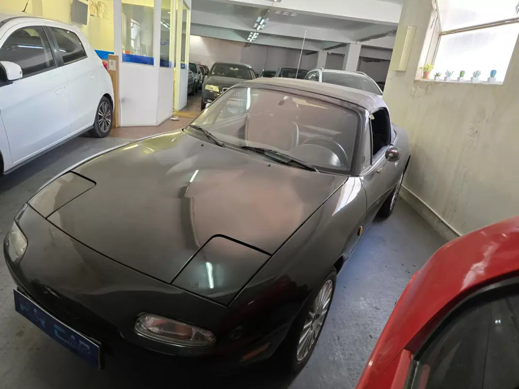 Mazda MX-5 1997 - 12500 EUR, 222000 km - 222000km - foto 3 de 11
