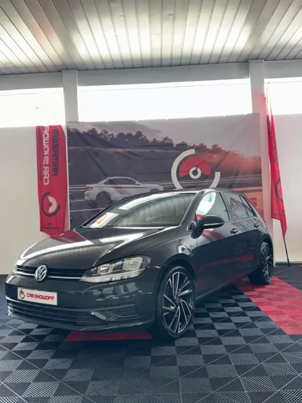 Volkswagen Golf 2018 - 14900 EUR, 138000 km - AUTO.MOTO.pt - 138000km - foto 3 de 9