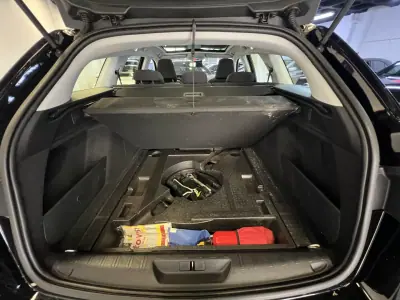 Peugeot 308 SW 2016 - 10990 EUR, 160000 km - AUTO.MOTO.pt - 160000km - foto 42 de 42