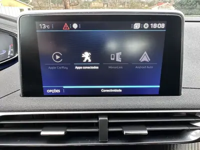 Peugeot 3008 2019 - 13900 EUR, 180000 km - AUTO.MOTO.pt - 180000km - foto 33 de 45