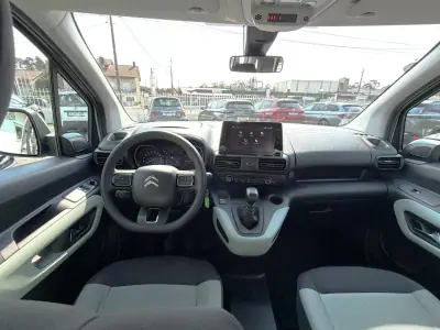 Citroën Berlingo 2021 - 13500 EUR, 81261 km - AUTO.MOTO.pt - 81261km - foto 14 de 19