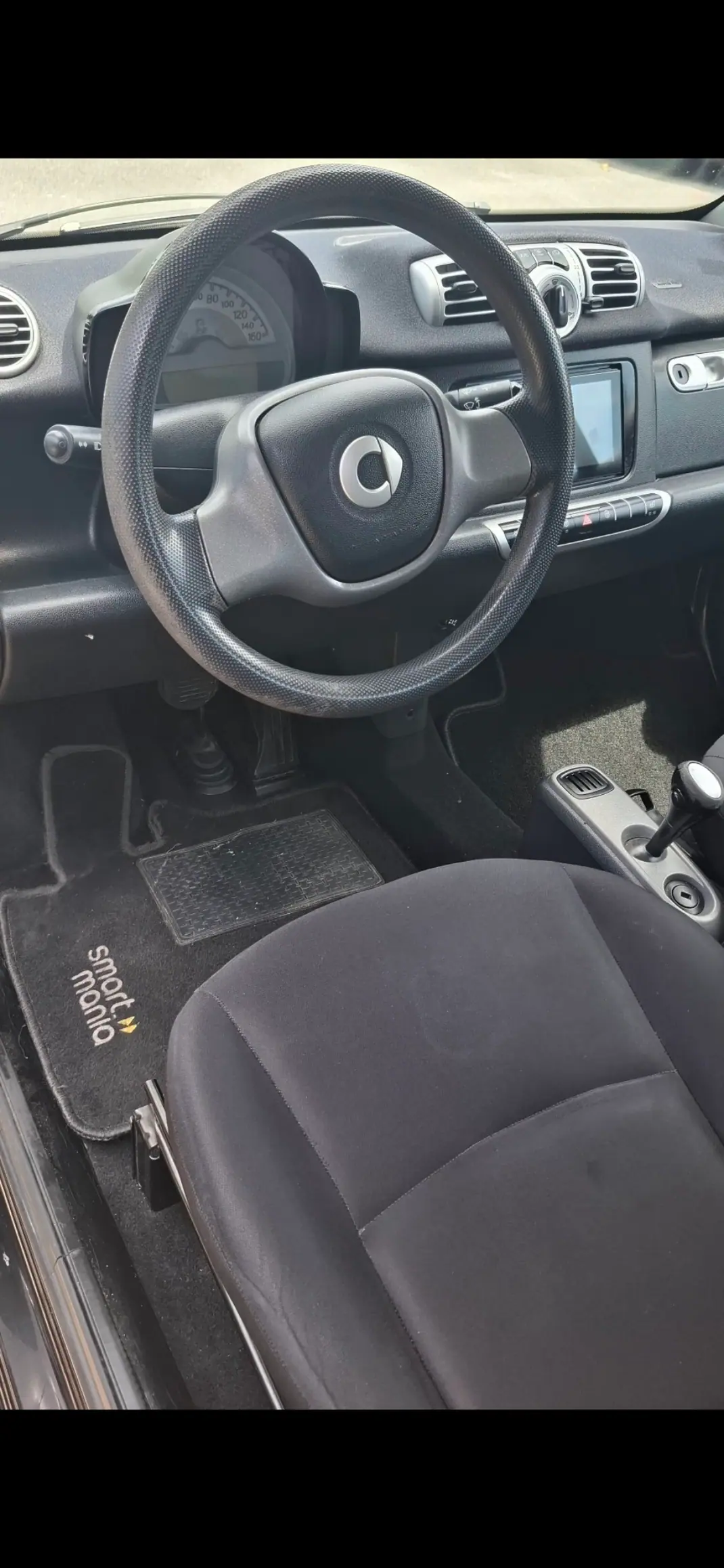 Smart ForTwo Coupé 2012 - 6850 EUR, 120000 km - AUTO.MOTO.pt - 120000km - foto 8 de 12