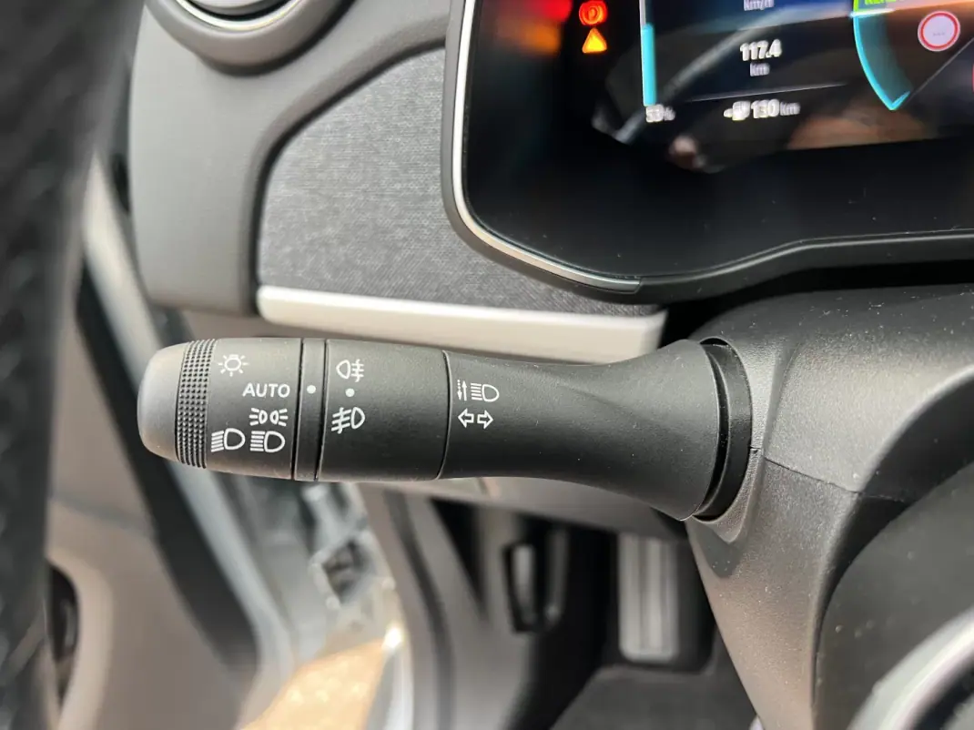 Renault Zoe 2021 - 14965 EUR, 25000 km - 25000km - foto 40 de 46