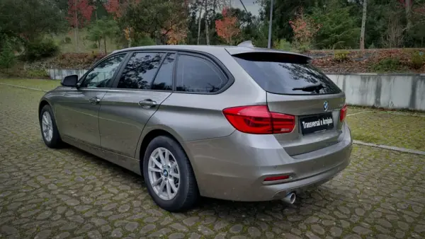 BMW 318 2017 - 22450 EUR, 147000 km - AUTO.MOTO.pt - 147000km - foto 13 de 20