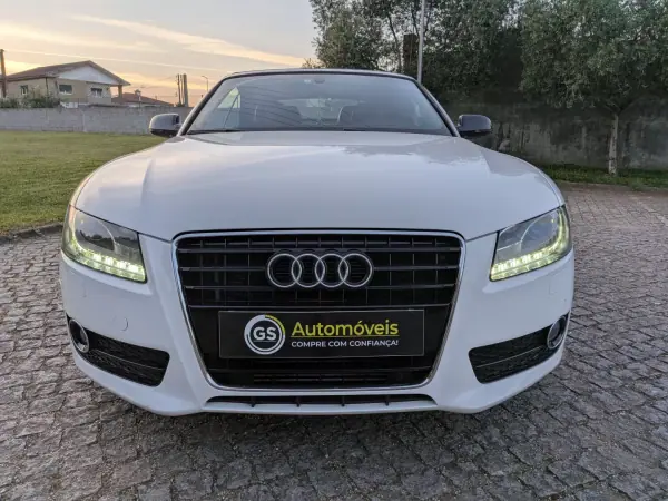 Audi A5 Cabrio 2012 - 15990 EUR, 224000 km - AUTO.MOTO.pt - 224000km - foto 8 de 10