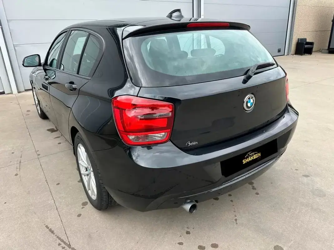 BMW 116 2015 - 10900 EUR, 241916 km - 241916km - foto 5 de 10