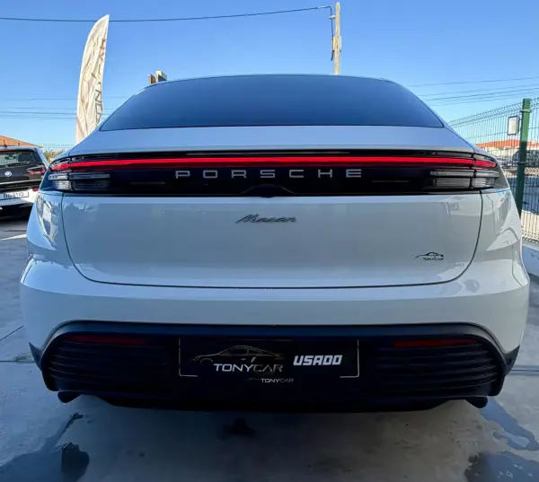 Porsche Macan Electric 4 2025 Elétrico