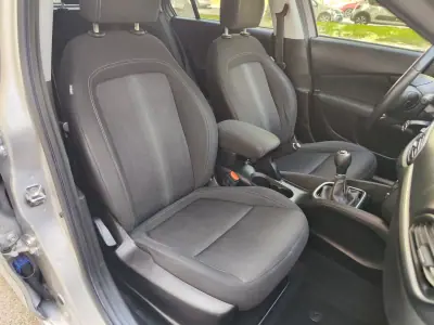 Fiat Tipo Station Wagon 2019 - 10780 EUR, 103800 km - AUTO.MOTO.pt - 103800km - foto 15 de 38