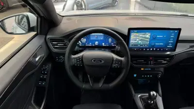 Ford Focus 2025 - 22990 EUR, 11701 km - AUTO.MOTO.pt - 11701km - foto 28 de 35