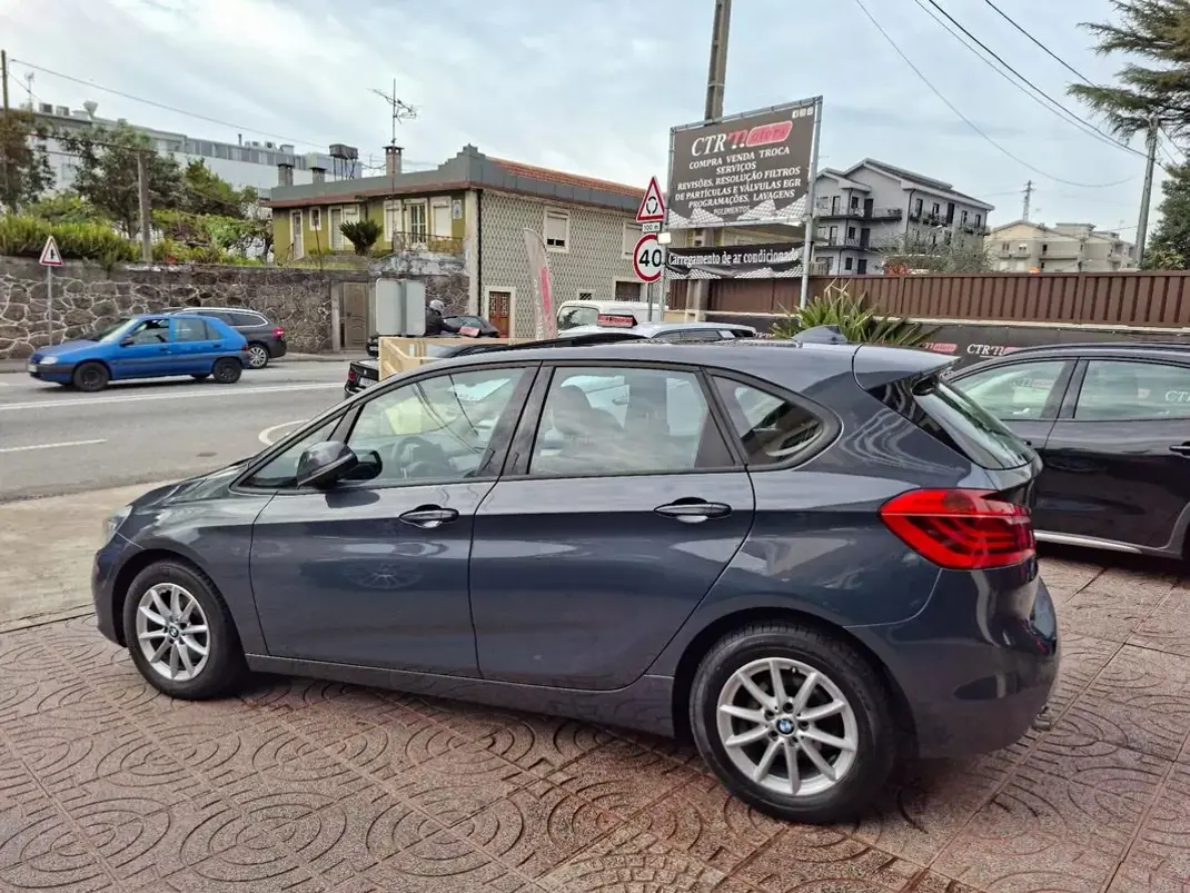 BMW 218 2014 - 8500 EUR, 490000 km - AUTO.MOTO.pt - 490000km - foto 11 de 33