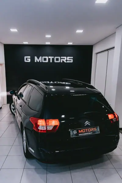Citroën C5 Tourer 2008 - 6500 EUR, 265000 km - AUTO.MOTO.pt - 265000km - foto 18 de 46