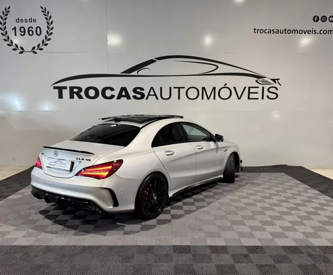 Mercedes-Benz CLA 45 AMG 2018 - 36900 EUR, 127350 km - 127350km - foto 28 de 32