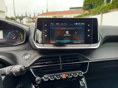 Peugeot e-208 2021 - 14490 EUR, 57700 km - AUTO.MOTO.pt - 57700km - foto 17 de 17