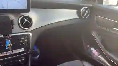Mercedes-Benz CLA 180 2016 - 19000 EUR, 132000 km - 132000km - foto 8 de 15