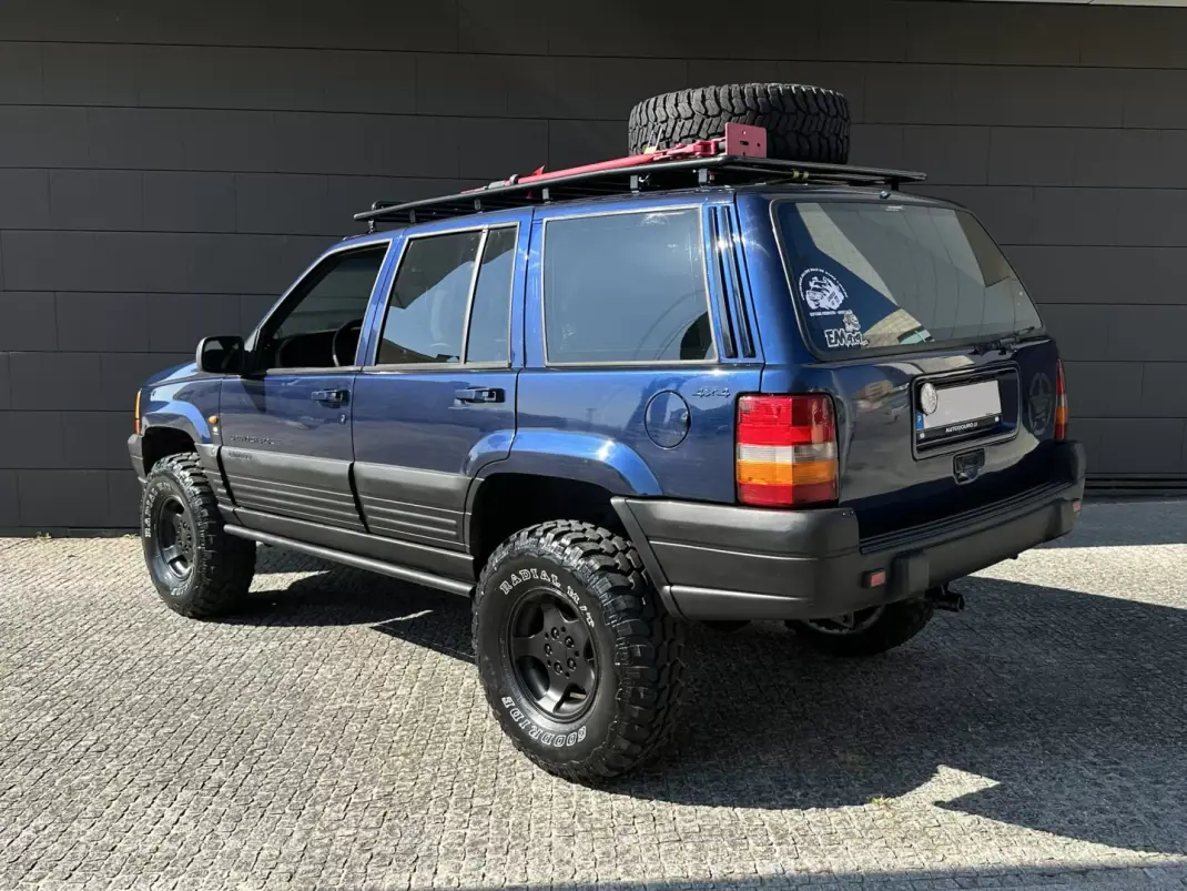 Jeep Grand Cherokee 1997 - 8999 EUR, 196000 km - AUTO.MOTO.pt - 196000km - foto 6 de 22
