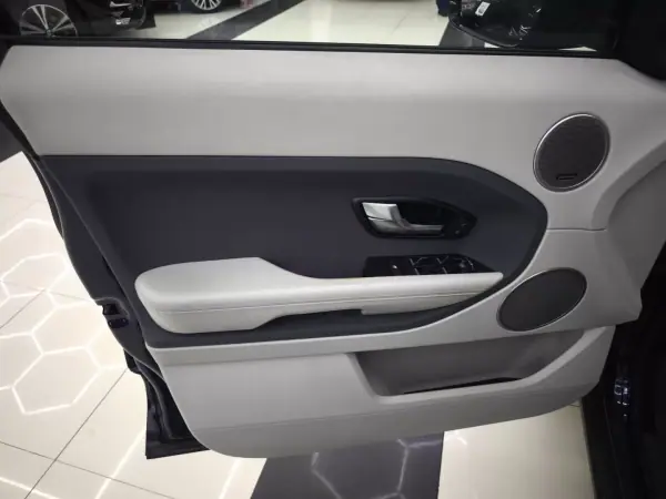 Land Rover Range Rover Evoque 2014 - 20950 EUR, 89503 km - AUTO.MOTO.pt - 89503km - foto 20 de 42