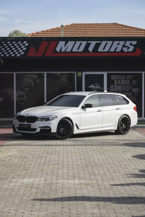 BMW 520 2018 - 29990 EUR, 144060 km - AUTO.MOTO.pt - 144060km - foto 4 de 41