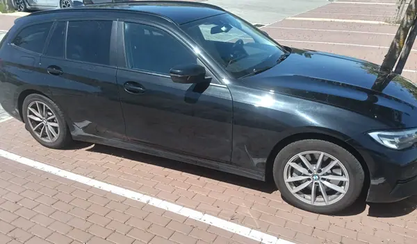 BMW 330 2021 - 24250 EUR, 130000 km - AUTO.MOTO.pt - 130000km - foto 3 de 8