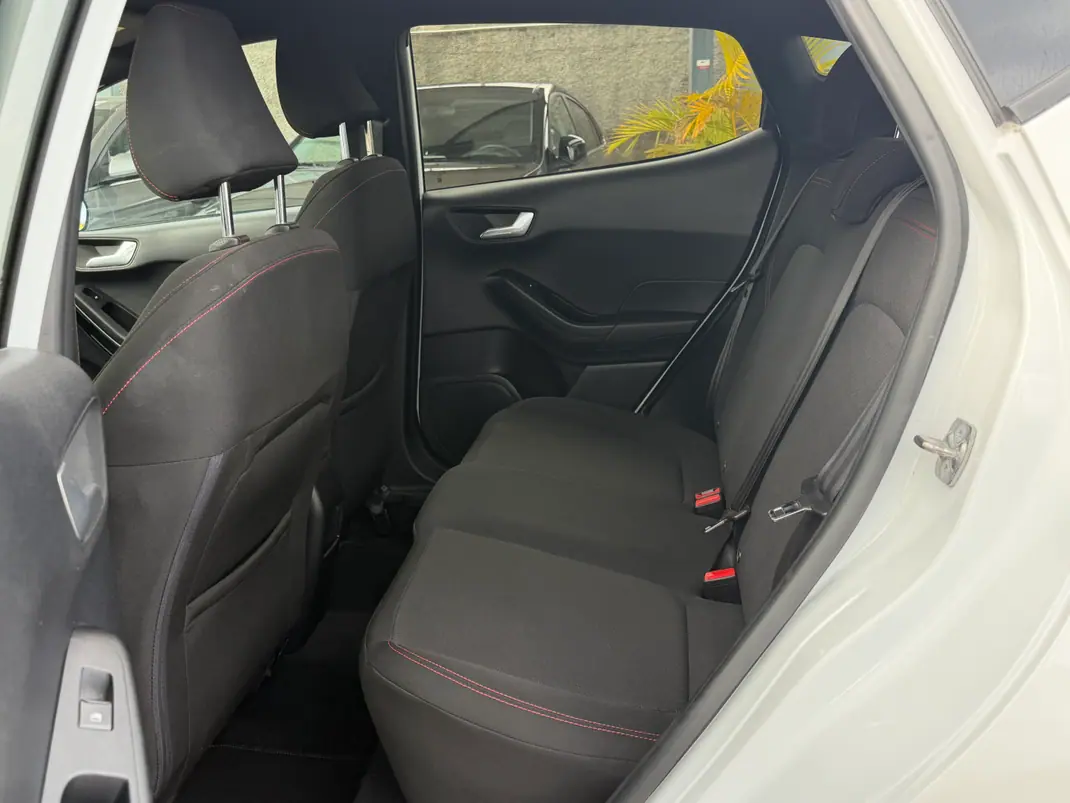 Ford Fiesta 2022 - 14590 EUR, 61000 km - AUTO.MOTO.pt - 61000km - foto 8 de 15