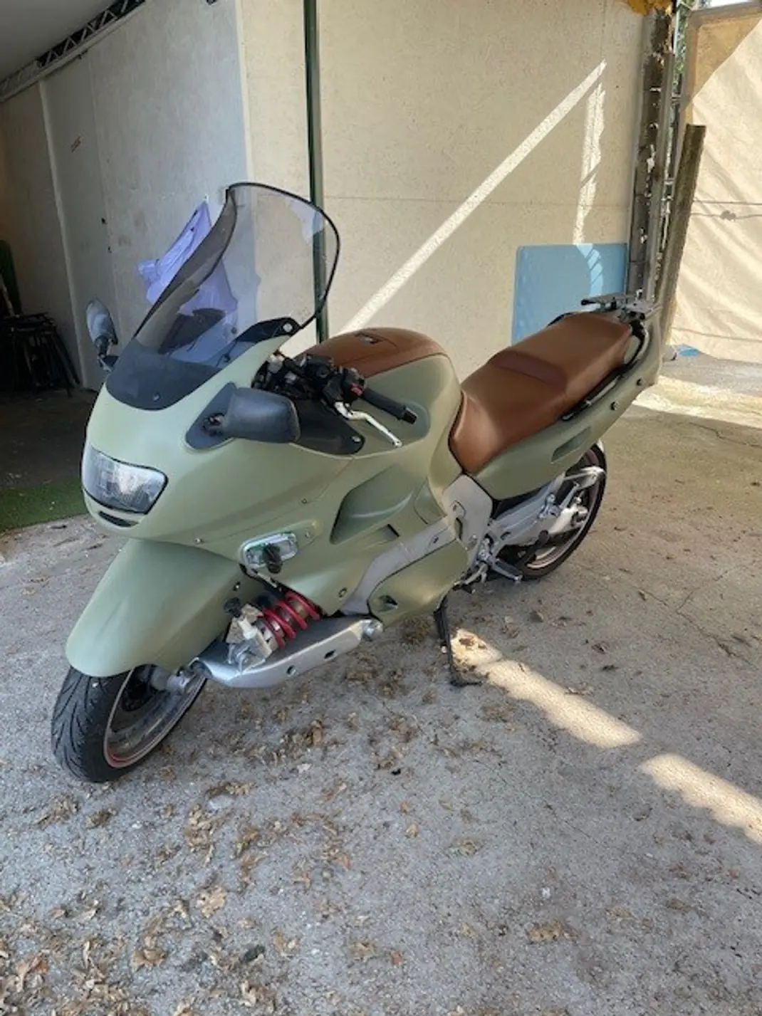 Yamaha GTS 1993 - 2499 EUR, 30505 km - AUTO.MOTO.pt - 30505km - foto 1 de 4