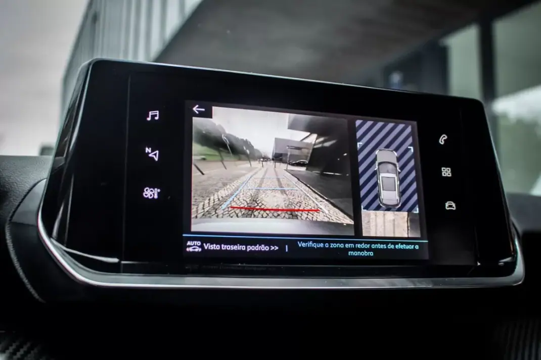 Peugeot e-2008 2021 - 20850 EUR, 60050 km - AUTO.MOTO.pt - 60050km - foto 44 de 44