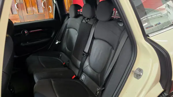 MINI Clubman 2017 - 13890 EUR, 159999 km - AUTO.MOTO.pt - 159999km - foto 44 de 51