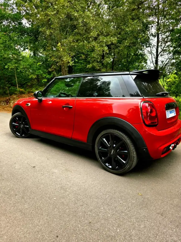 MINI 3 Portas 2015 - 15990 EUR, 138000 km - 138000km - foto 17 de 39
