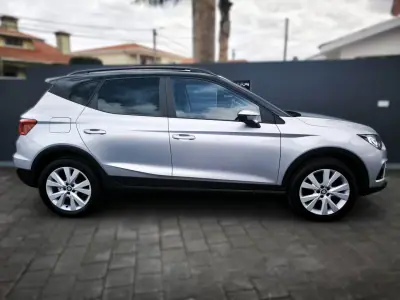 SEAT Arona 2019 - 13950 EUR, 46000 km - AUTO.MOTO.pt - 46000km - foto 18 de 48