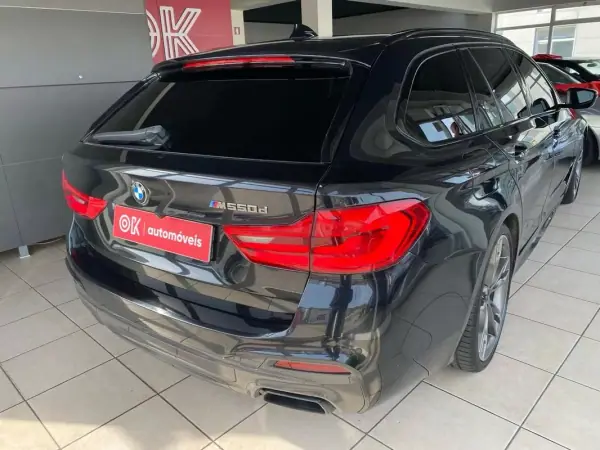 BMW M550d 2017 - 44900 EUR, 138217 km - AUTO.MOTO.pt - 138217km - foto 6 de 55