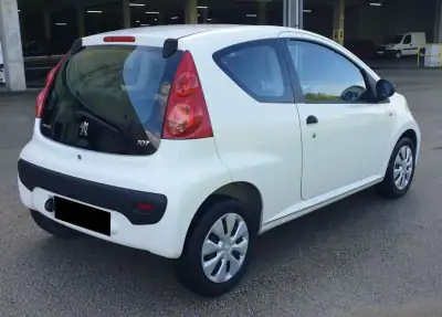 Peugeot 107 2009 - 4990 EUR, 195000 km - AUTO.MOTO.pt - 195000km - foto 4 de 17