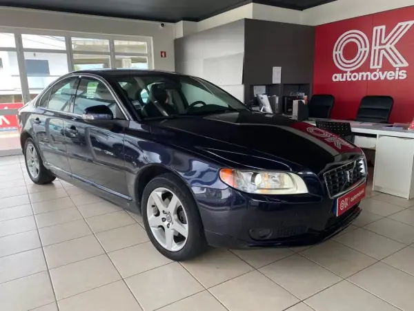Volvo S80 2007 - 7500 EUR, 369251 km - AUTO.MOTO.pt - 369251km - foto 13 de 33